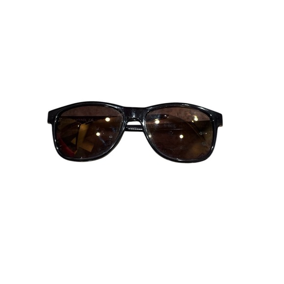 Fossil Stylish Black Sunglasses main image 4